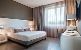8Piuhotel